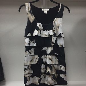White House Black Market sleeveless top